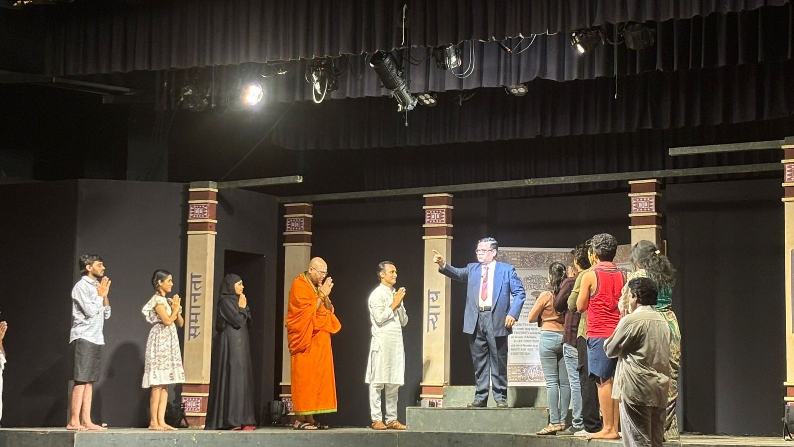 51 protagonists, 15 historic locations, 120 minutes: How the Constitution was made into a play