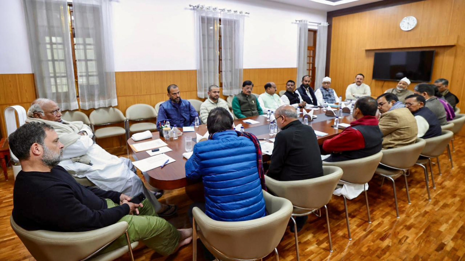 Amid defection buzz, Bihar Congress MLAs meet top leadership in Delhi to clear the air