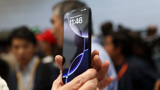 Apple Siri could soon become an AI Chatbot like ChatGPT. (AP)