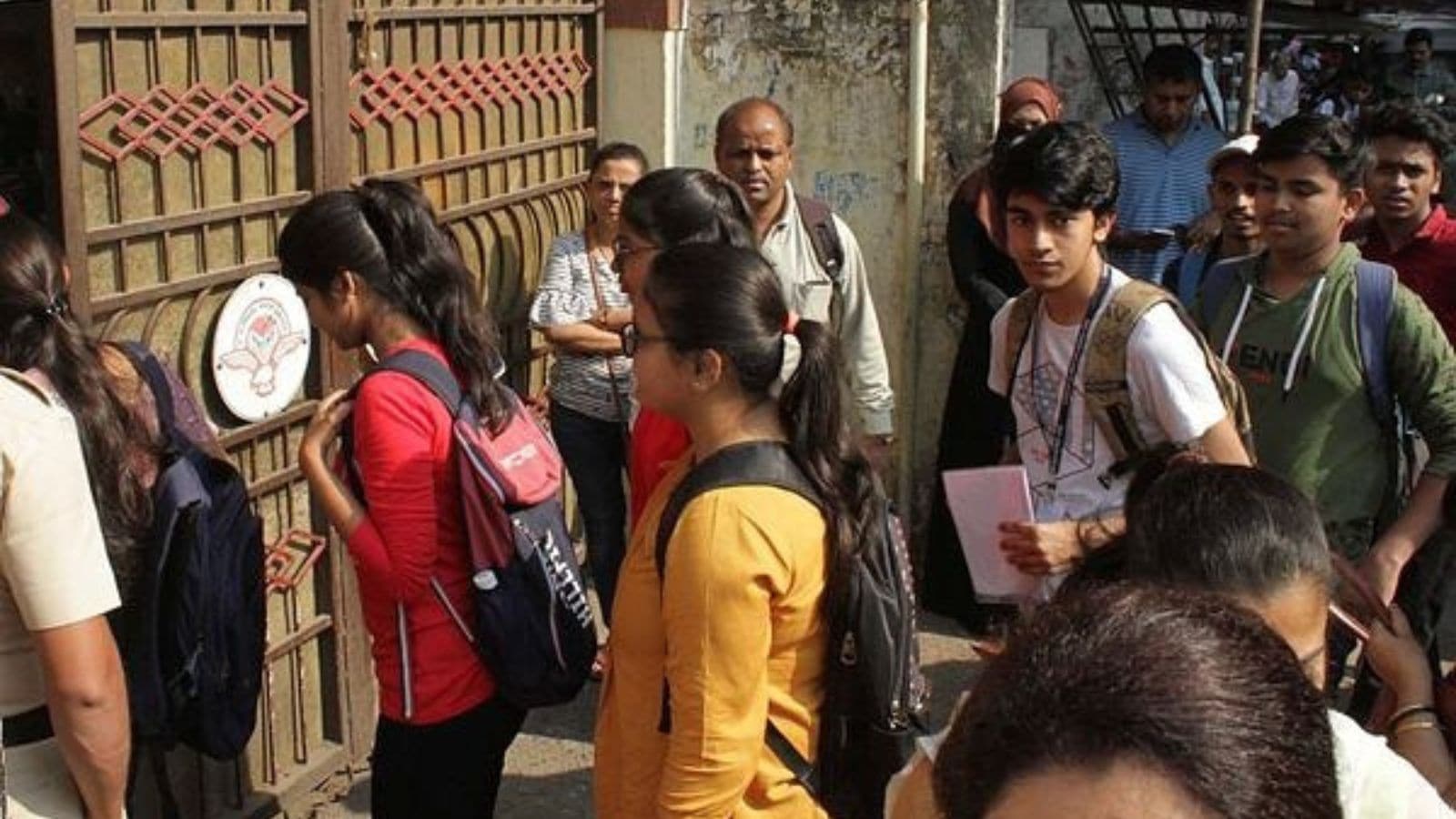 BSEB Intermediate Exams 2026: Bihar Board warns of strict action against illegal entry in hall