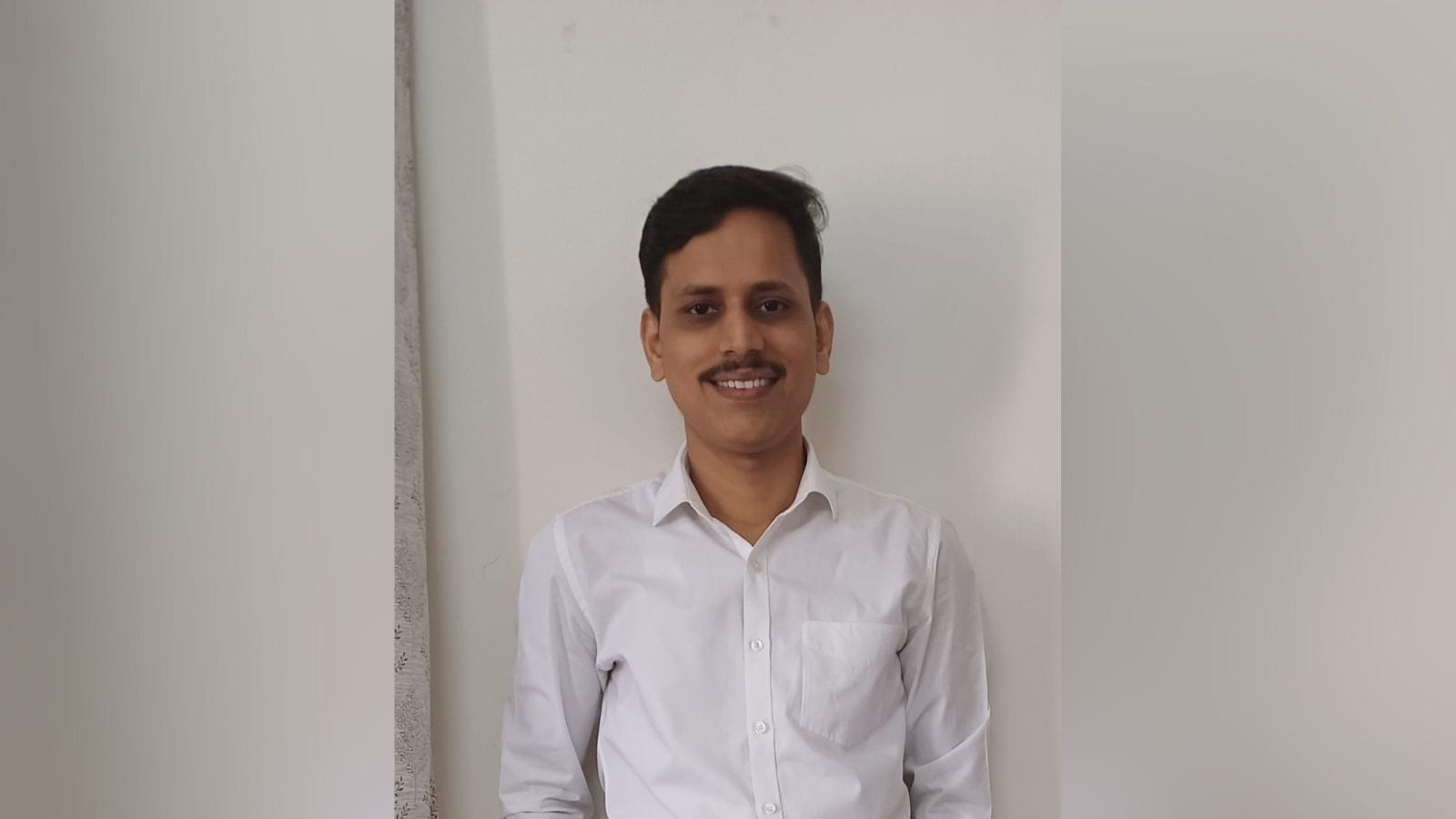 College lecturer stabbed to death on local train at Mumbai&rsquo;s Malad; fellow traveller arrested