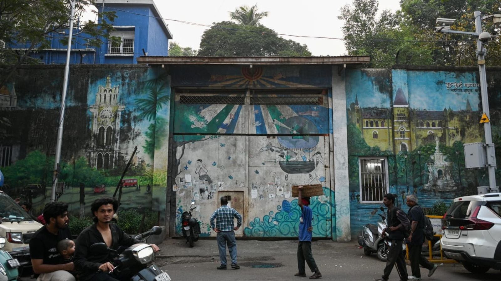 Dongri, Mankhurd, Mahim facilities affected: Unpaid since November, guards stop work at Mumbai children&rsquo;s homes