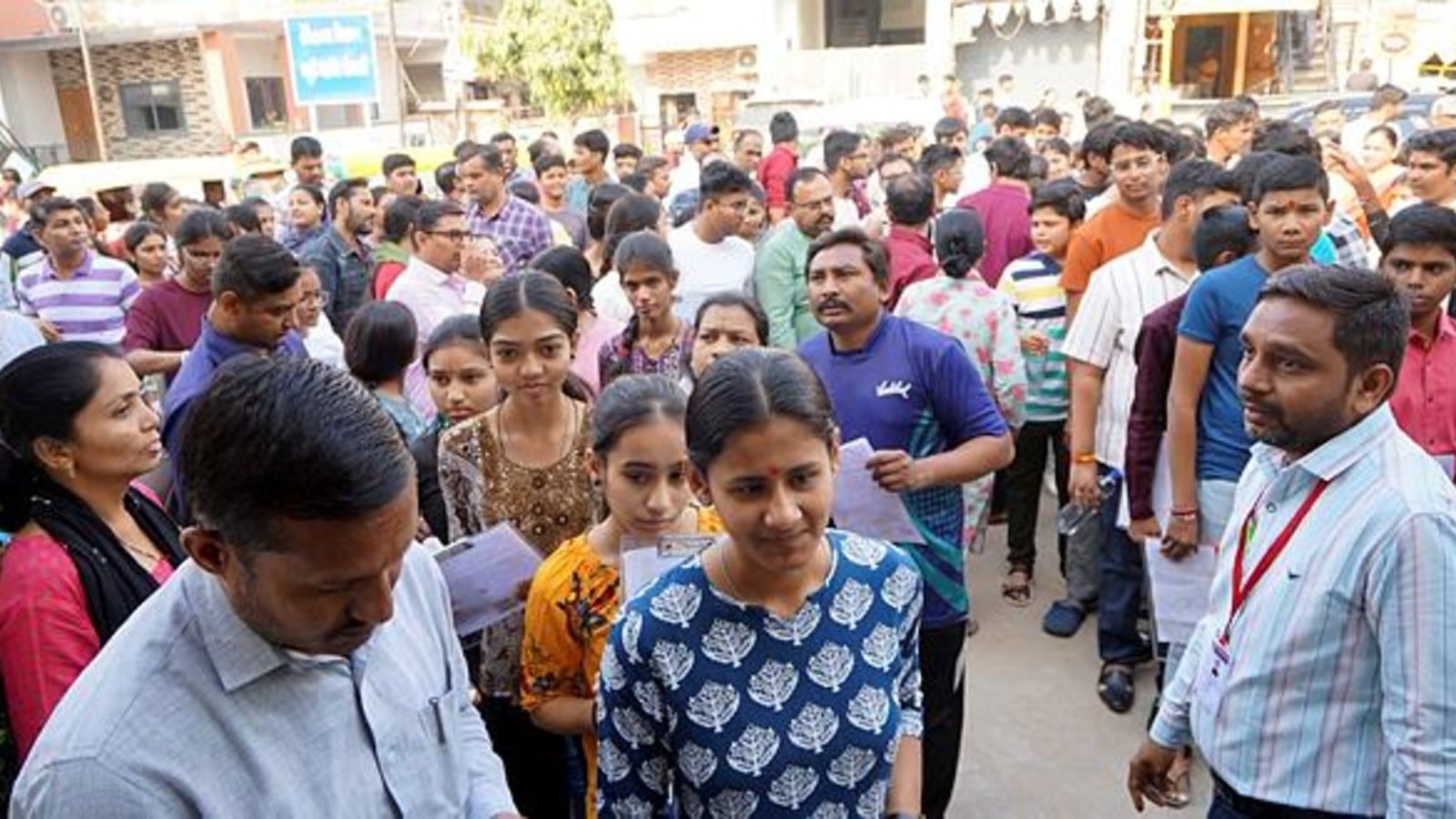 Income Tax Recruitment 2026: Application process for 97 Steno, Tax Assistant and MTS posts to close on January 30 at incometaxmumbai.gov.in