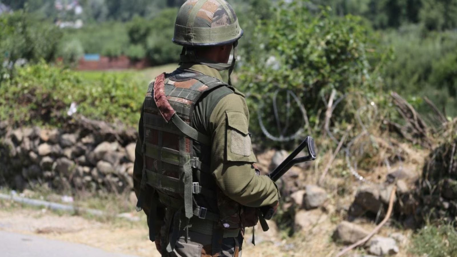 Kishtwar gunfight resumes 4 days after terrorists killed Special Forces commando