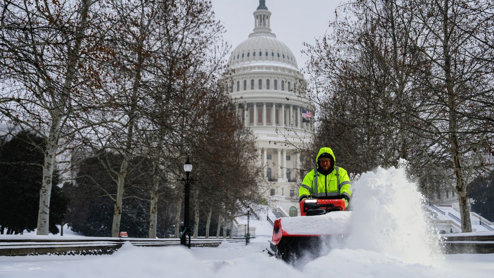 US Snow Storm Live Updates: US winter storm kills at least 30, knocks out oil output and power across country