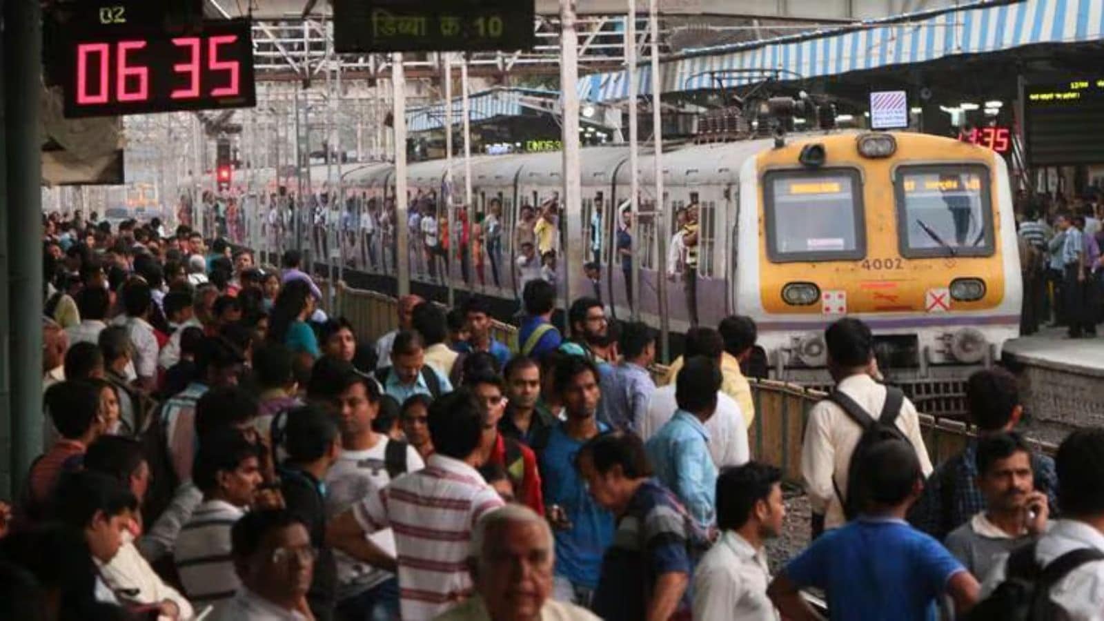 Why Mumbai&rsquo;s local trains are breeding violence