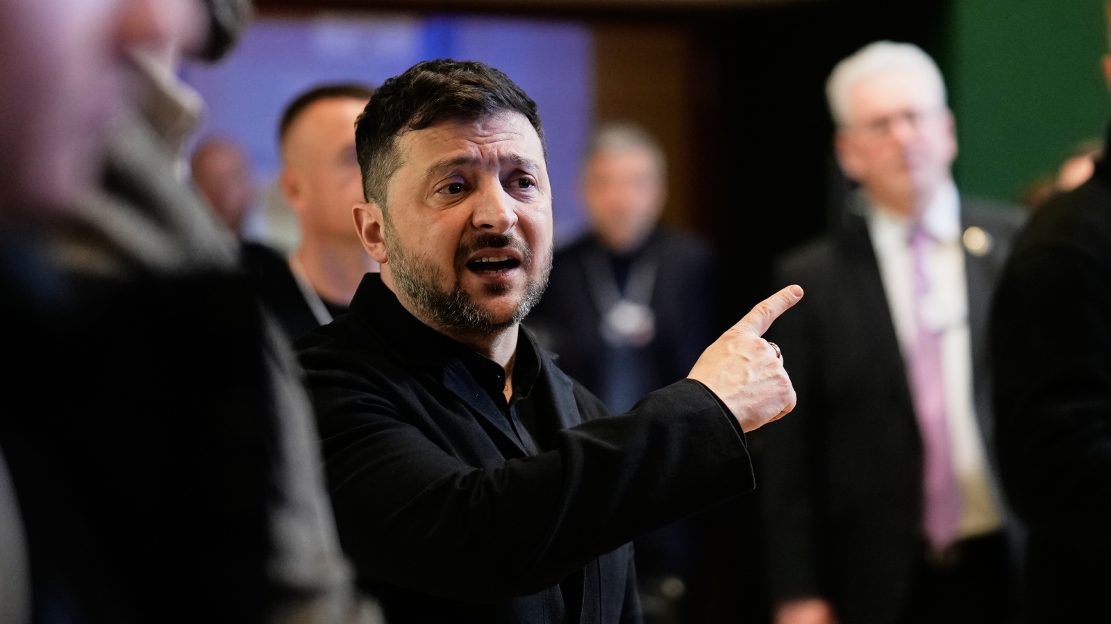 &lsquo;Constructive&rsquo; trilateral talks between Ukraine, Russia and US end in UAE as airstrikes continue