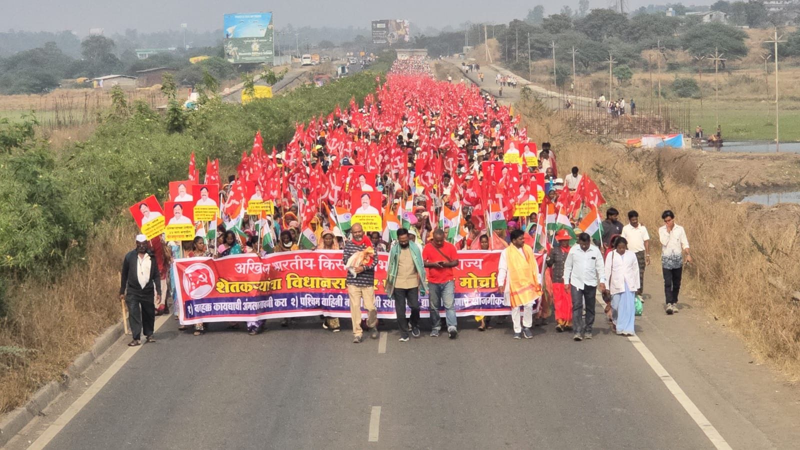 &lsquo;Unfulfilled promises&rsquo;: CPI(M)-AIKS joint march of tribal farmers heads to Mumbai; to meet CM Devendra Fadnavis today