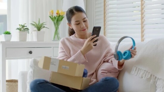 Meta will now let creators to include clickable shopping links for products in their Reels. (Meta)