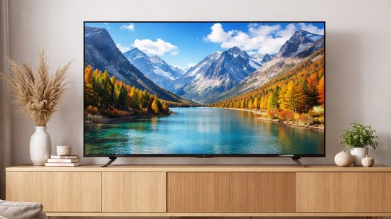 Top rated 55 inch TV with 60 Hz refresh rate for movies, sports, and streaming