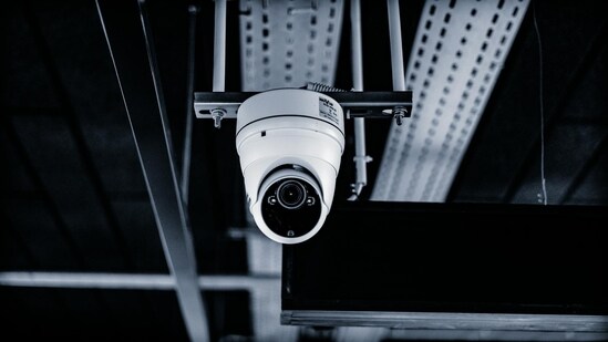 Security cameras under  ₹10,000: Top picks to keep your homes, shops, and offices under surveillance