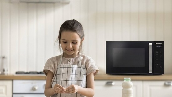 Best solo microwave ovens under  ₹10,000 in India: Affordable picks for everyday cooking (2026)