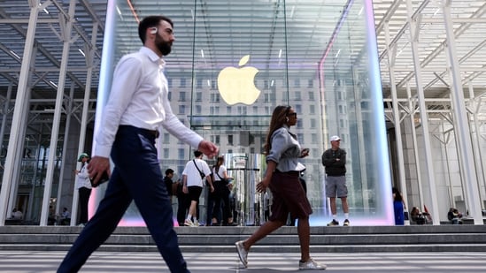 From Steve Jobs to Tim Cook: How Apple&rsquo;s top leadership quietly changed over 15 years