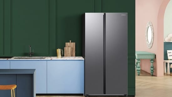 What makes side-by-side door refrigerators a popular choice in Indian homes? (2026)