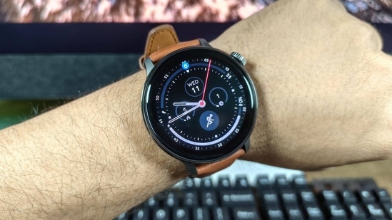 Missing important calls during workouts? Get yourself a smartwatch with Bluetooth calling