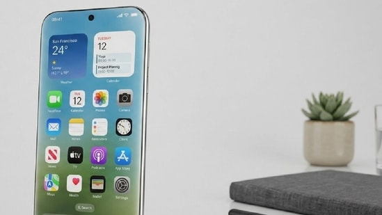The iPhone 20 is expected to come with near bezel-less display. (Ice Universe)
