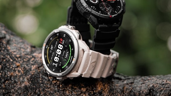 Upgrade your professional look with these premium smartwatches under  ₹10000