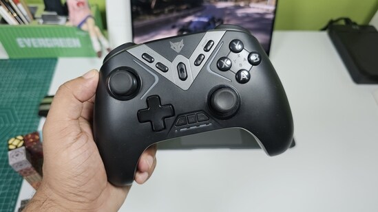 EvoFox One X wireless gamepad review: The controller that quietly became part of my daily gaming routine