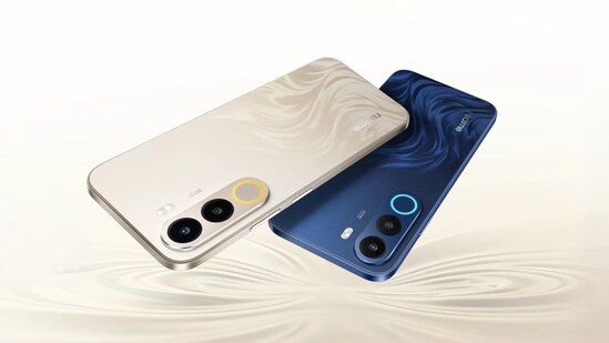 The realme C100x 4G packs a large battery, durable build and smooth display. (realme)