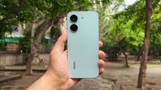 Some moments cannot be controlled. These seven water-resistant smartphones help you worry a little less